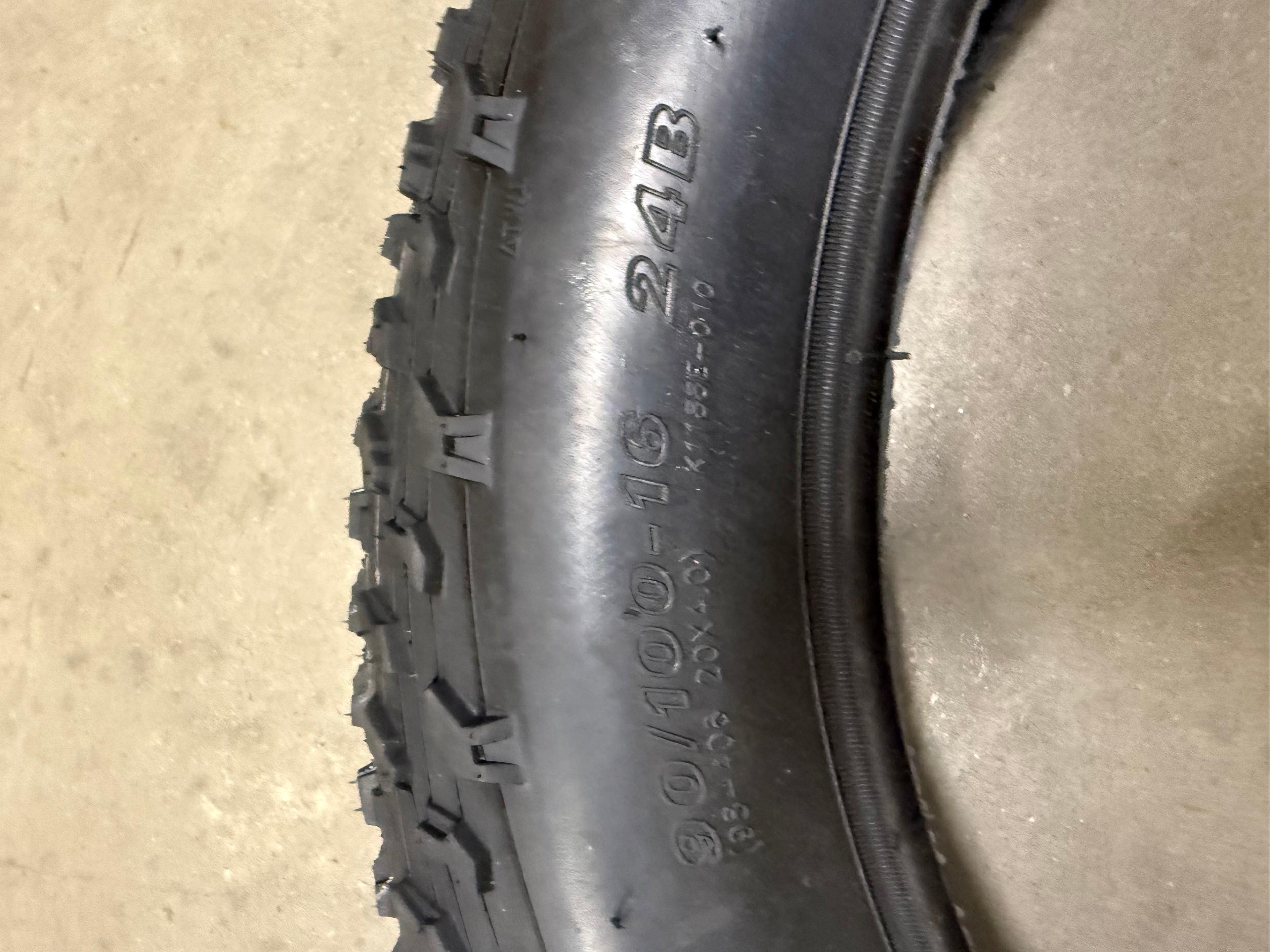 Kenda Krusade 20x4.0” Fat Tyre