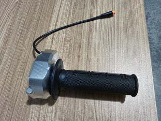 Surron Throttle Plug & Play