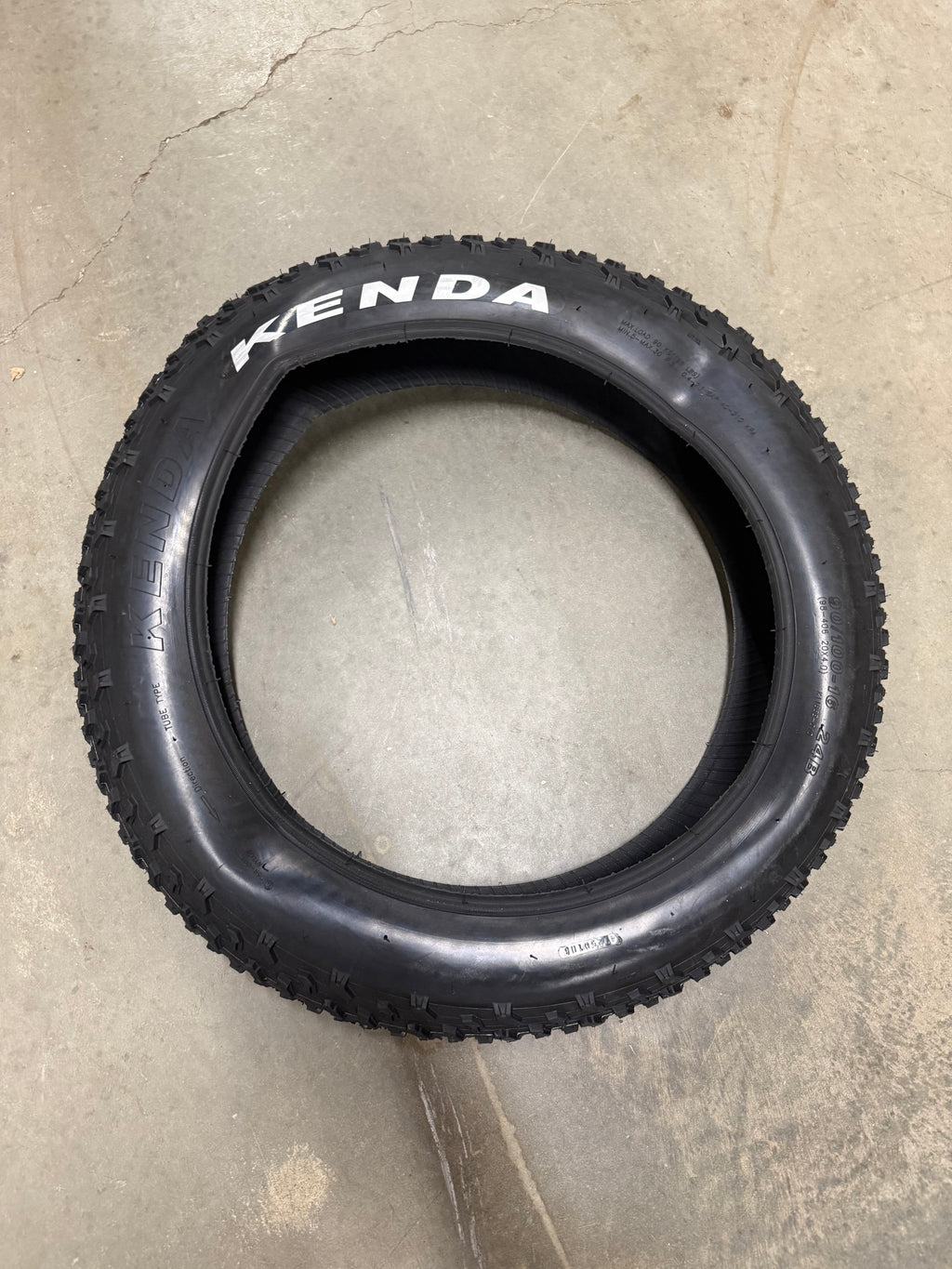 Kenda Krusade 20x4.0” Fat Tyre