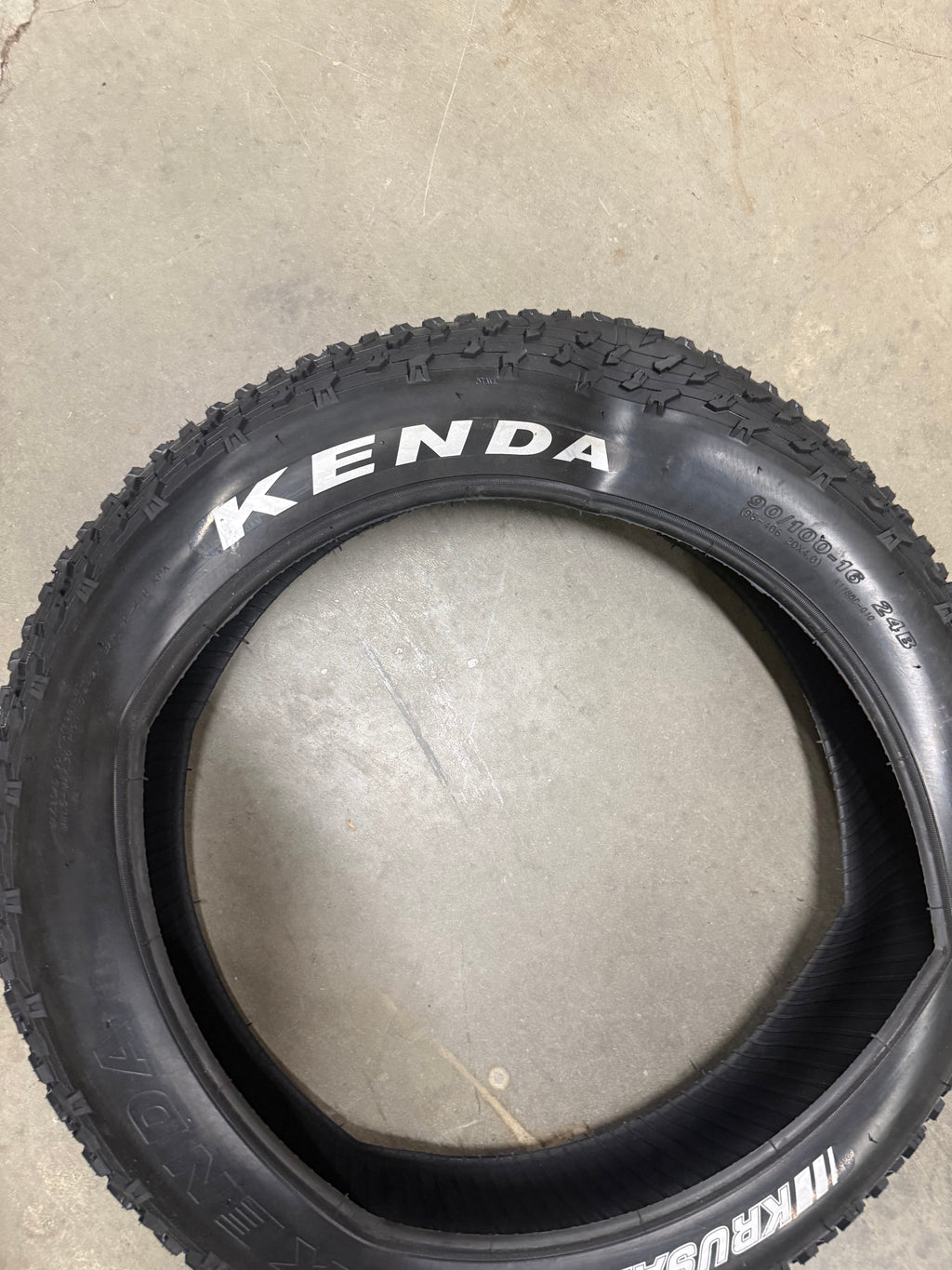 Kenda Krusade 20x4.0” Fat Tyre
