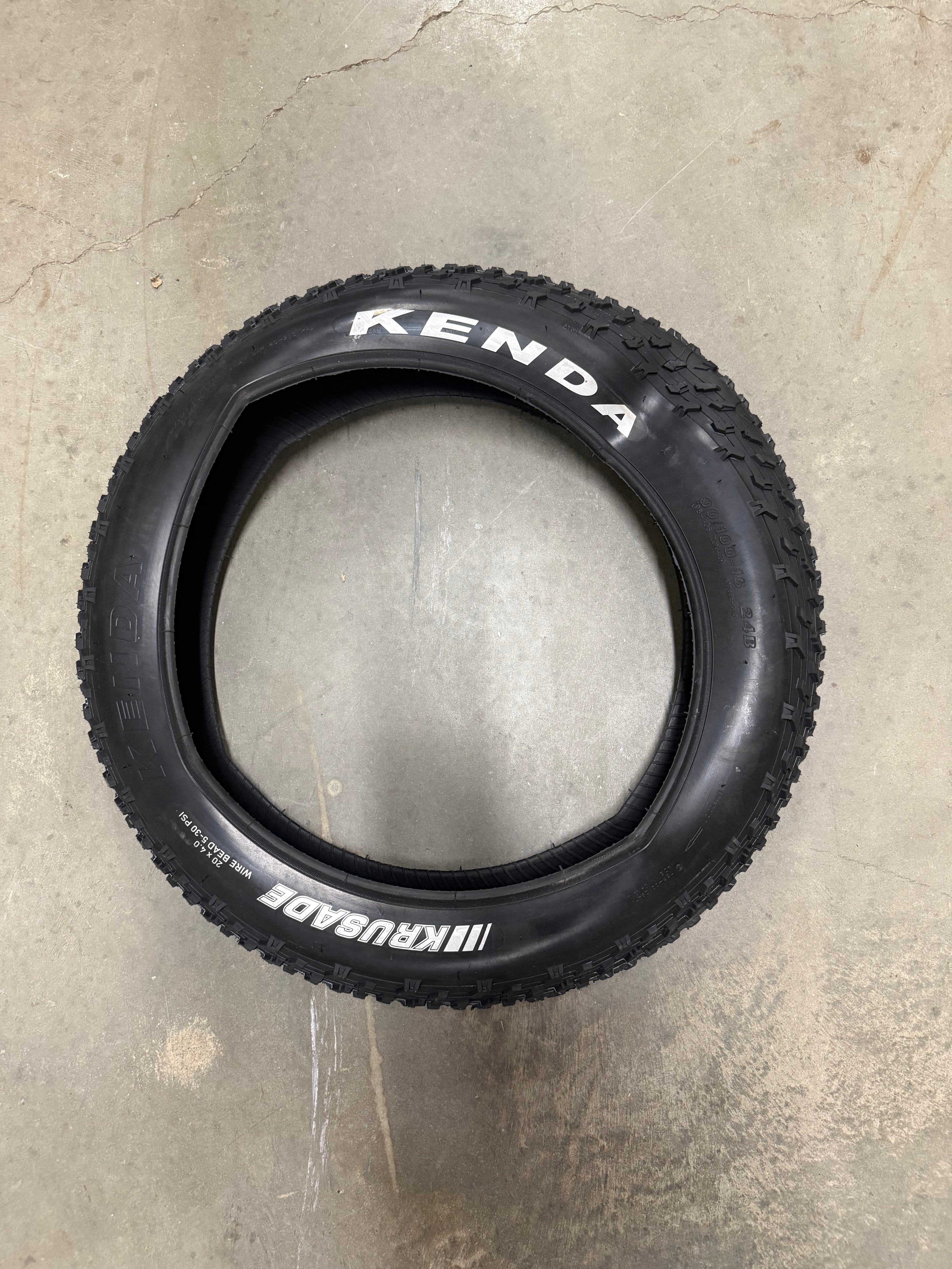 Kenda Krusade 20x4.0” Fat Tyre